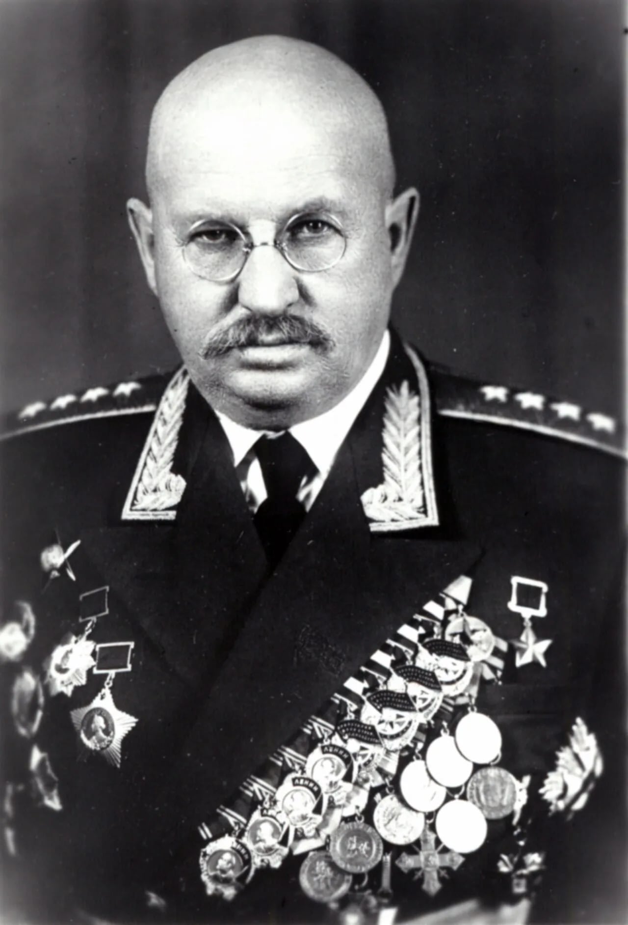 Portrait of Iwan Jefimowitsch Petrow (1896–1958) – memorial page
