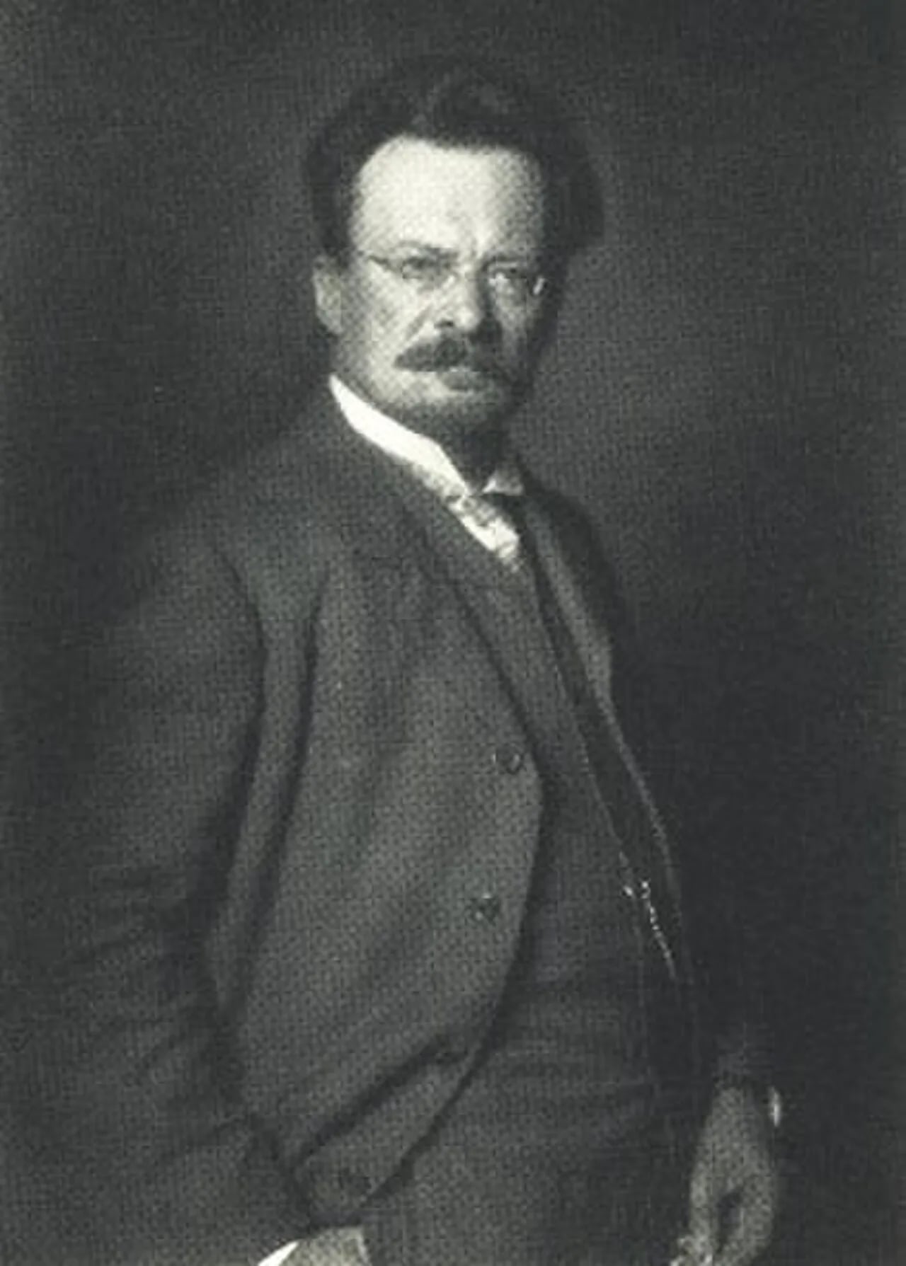 Portrait of Adolf Miethe (1862–1927) – memorial page