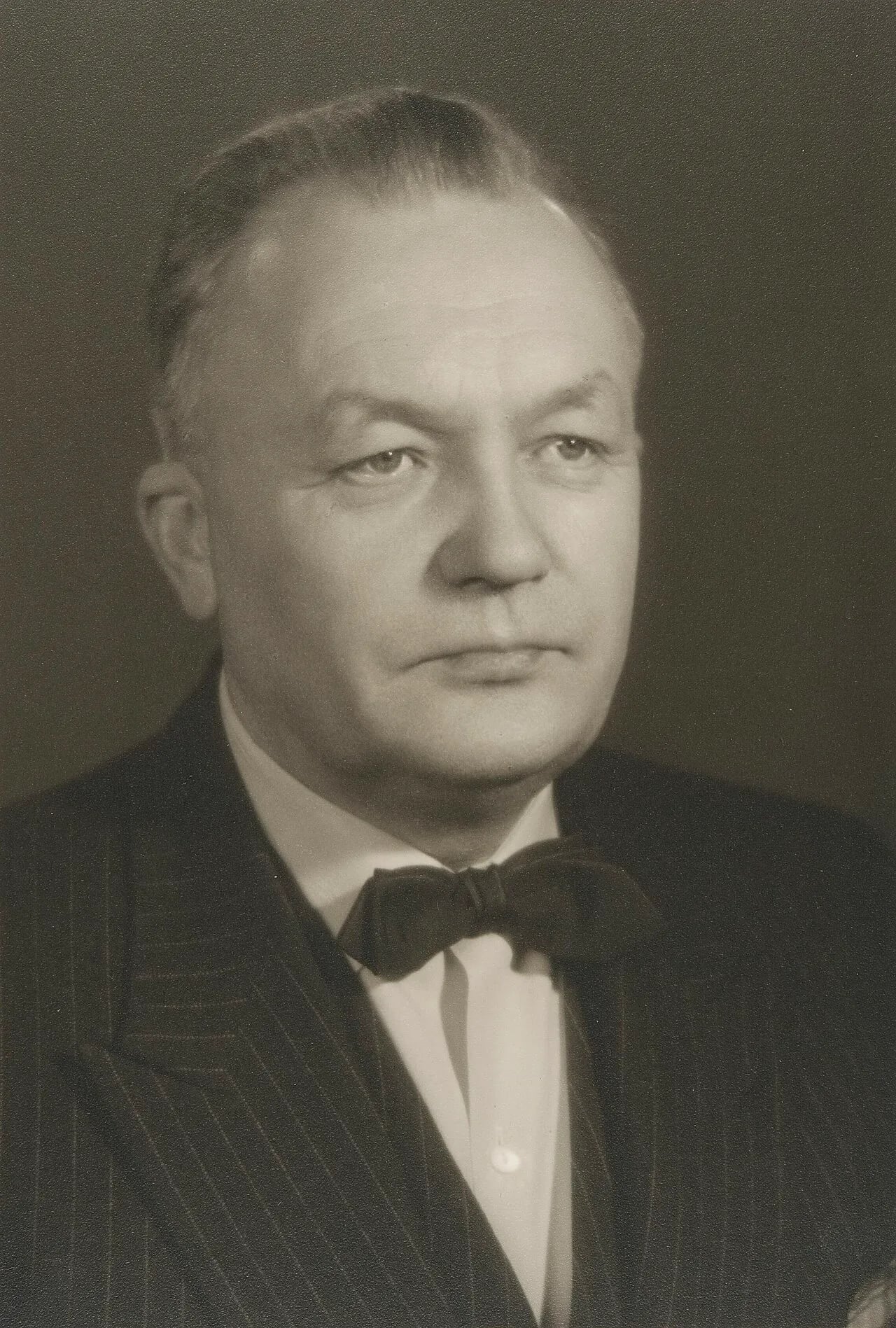 Porträt von Vieno Sukselainen (1906–1995) – Gedenkseite