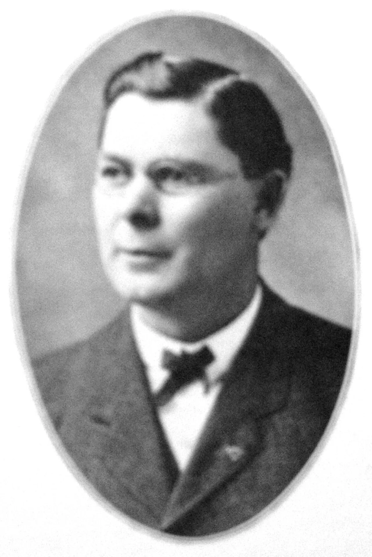 Portrait of Oliver P. Coshow (1863–1937) – memorial page