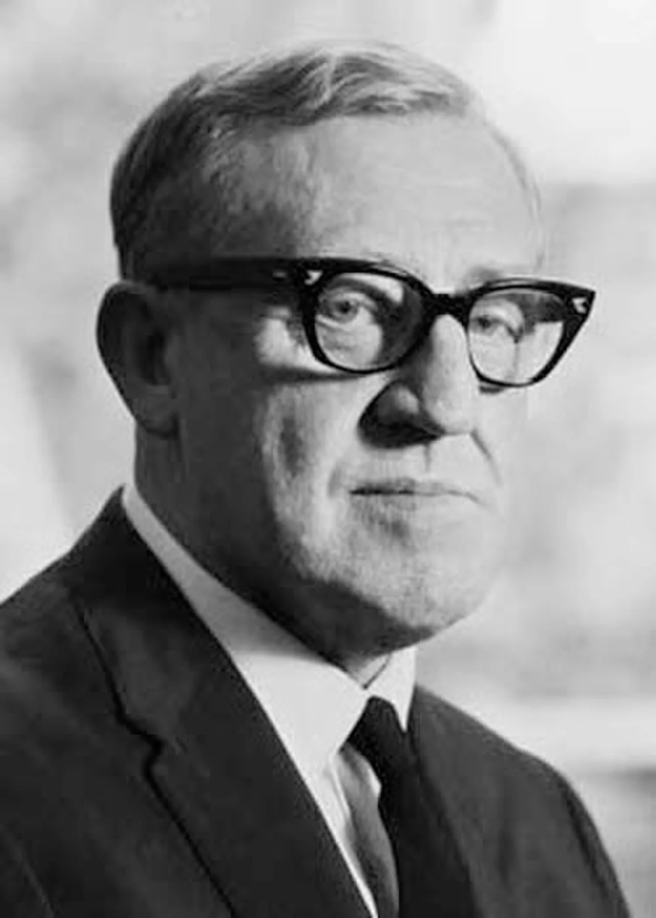 Porträt von Arthur Calwell (1896–1973) – Gedenkseite