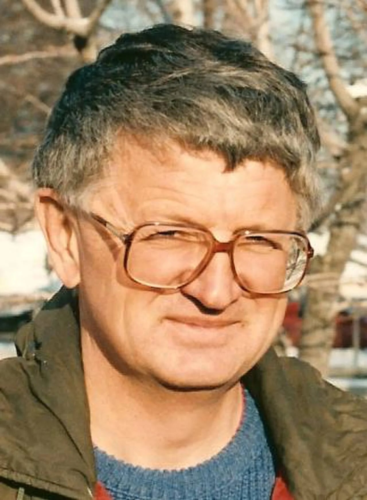 Portrait of Steve Tesich (1942–1996) – memorial page