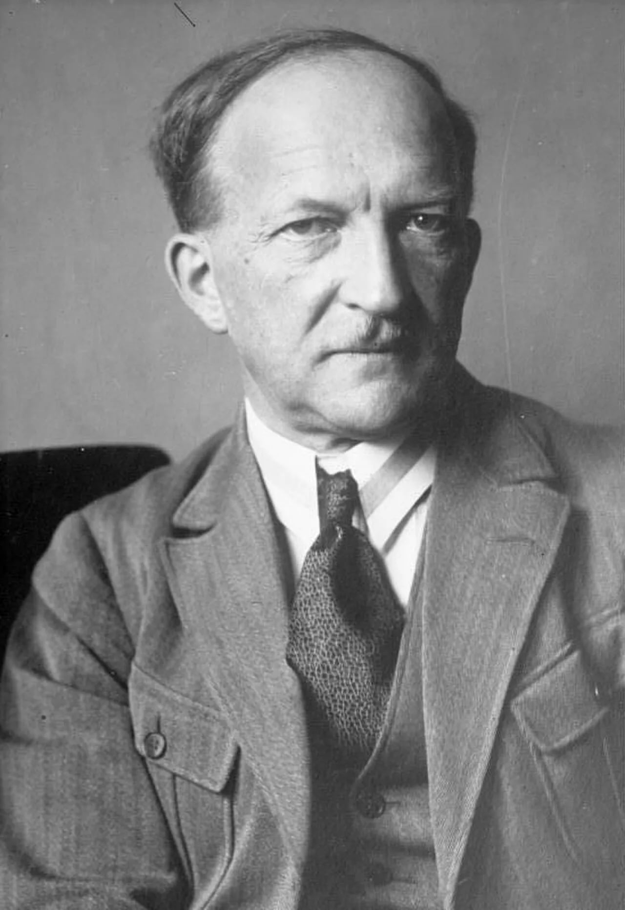 Portrait of Georg von Arco (1869–1940) – memorial page