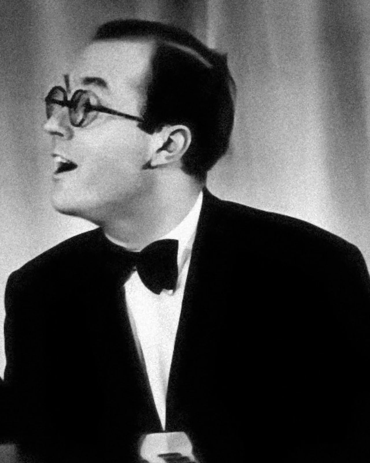Porträt von Donald Swann (1923–1994) – Gedenkseite