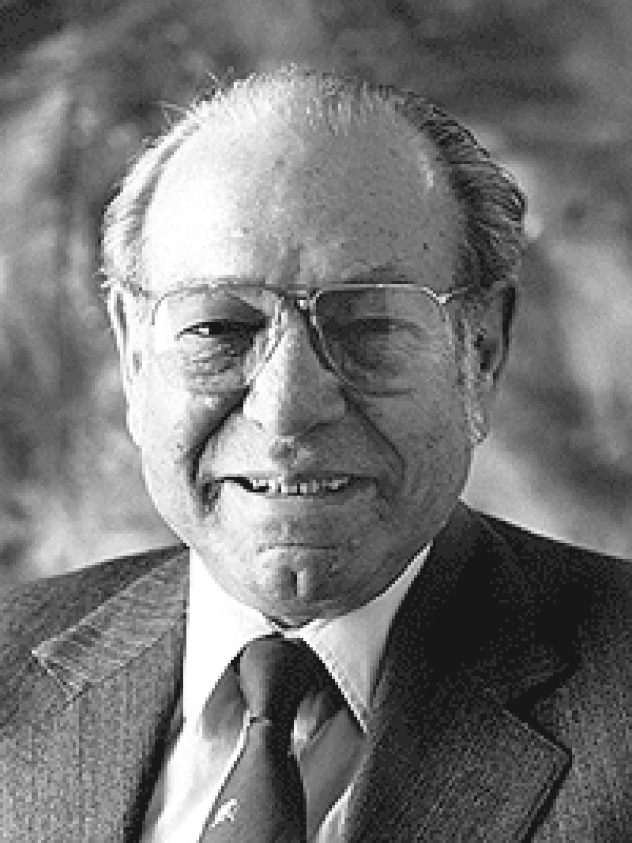 Portrait of Dorian Shainin (1914–2000) – memorial page