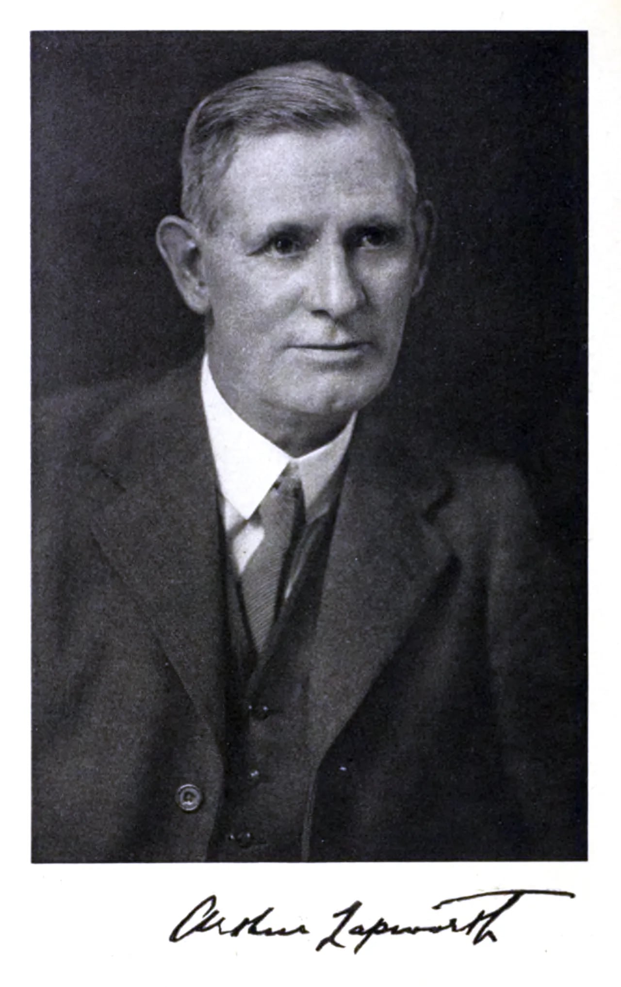 Porträt von Arthur Lapworth (1872–1941) – Gedenkseite