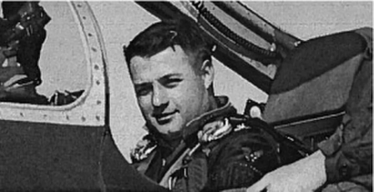 Portrait of Oscar Randolph Fladmark, Jr. (1922–1955) – memorial page