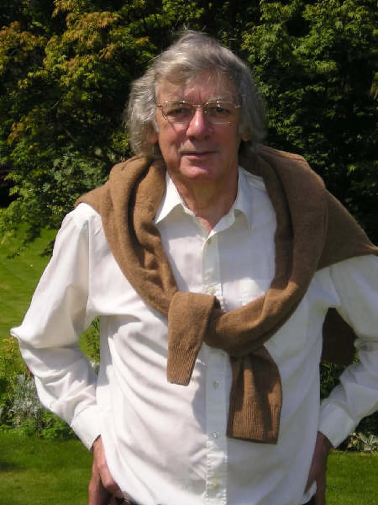 Porträt von Ted Honderich (1933–2024) – Gedenkseite