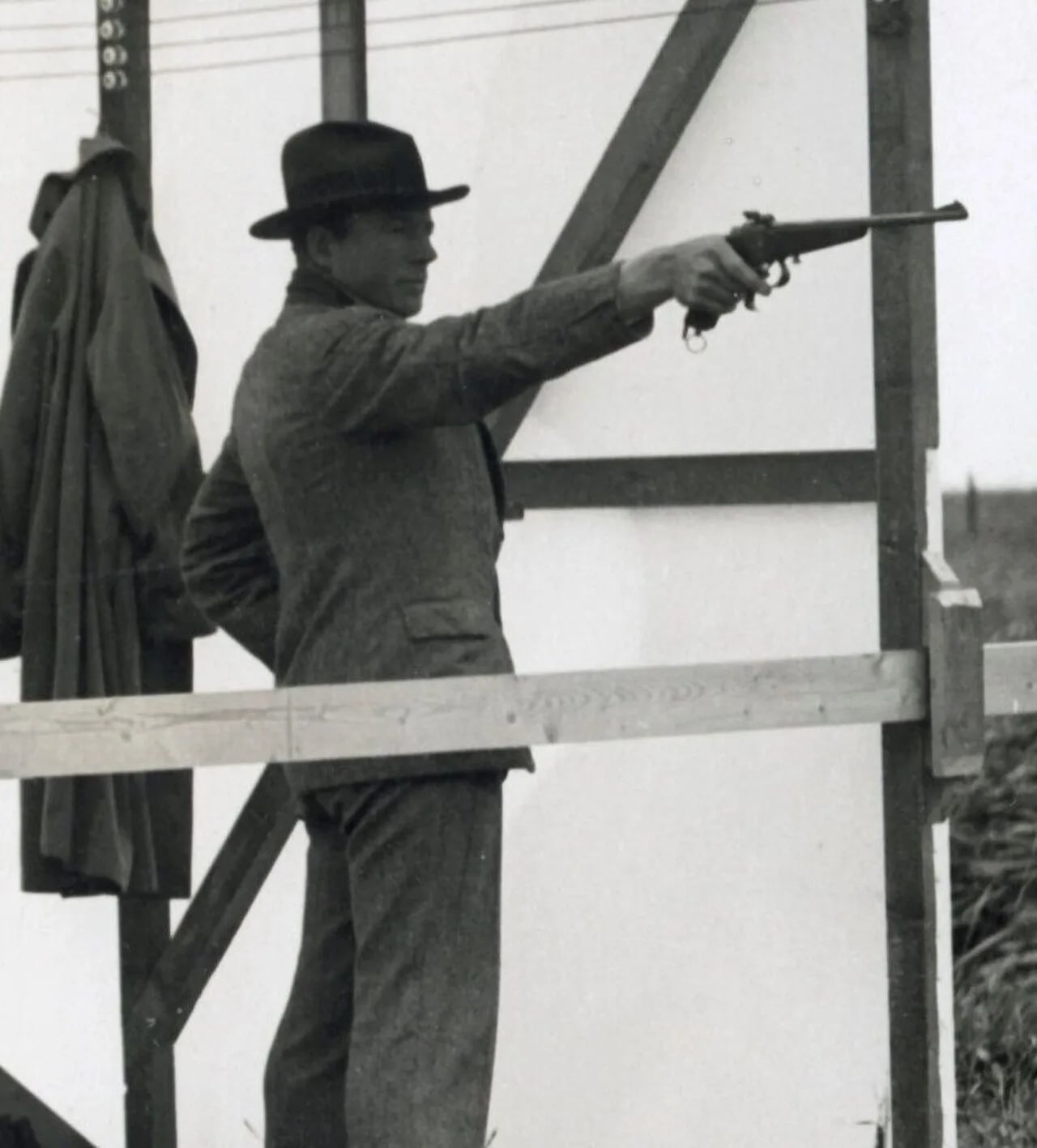 Portrait of Otto Olsen (1894–1989) – memorial page