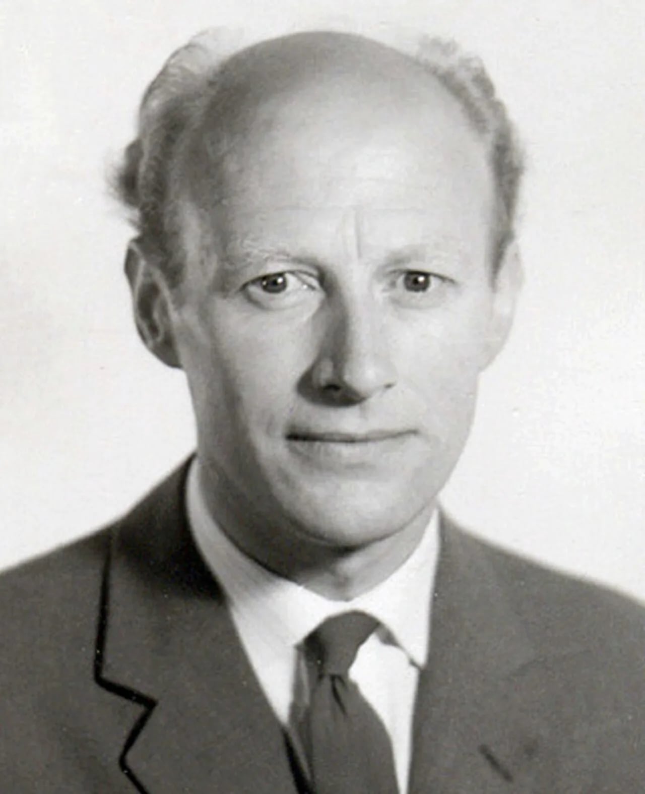 Portrait of Owe Lostad (1922–2013) – memorial page