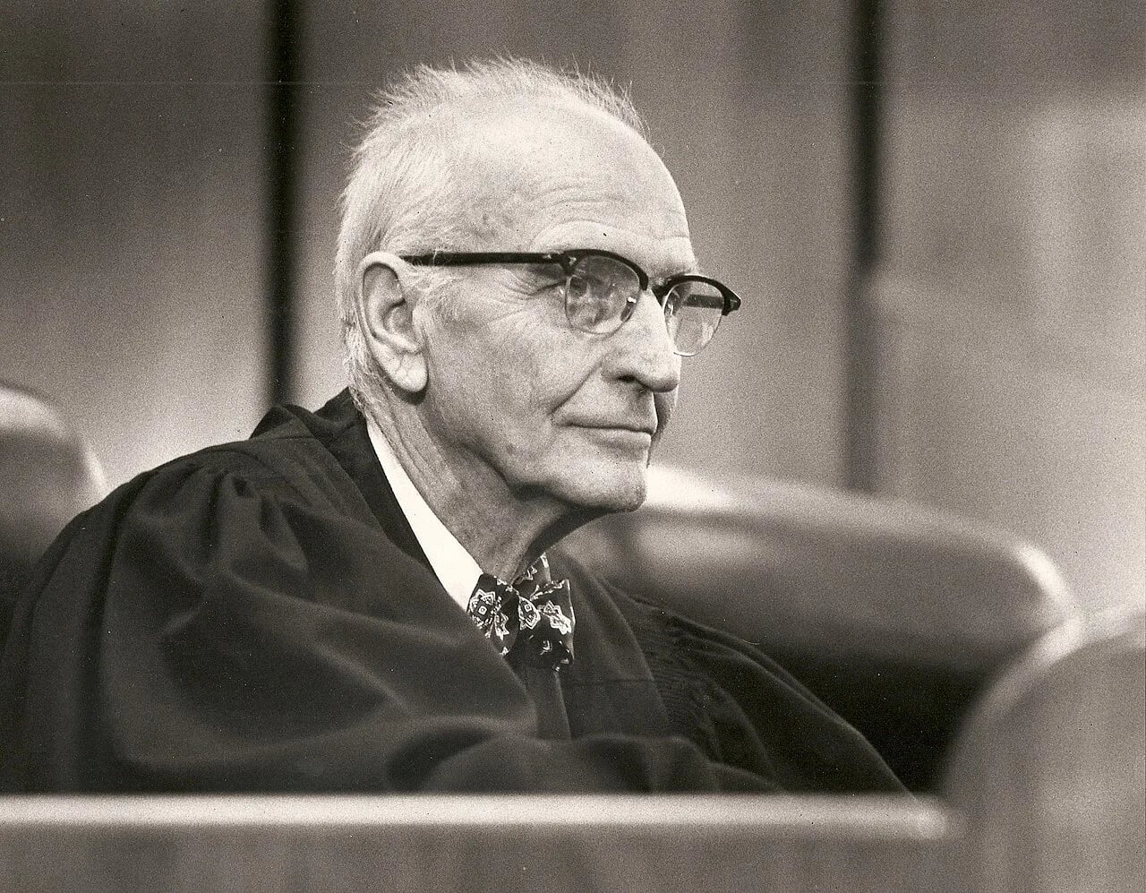 Porträt von Owen DeVol Cox (1910–1990) – Gedenkseite