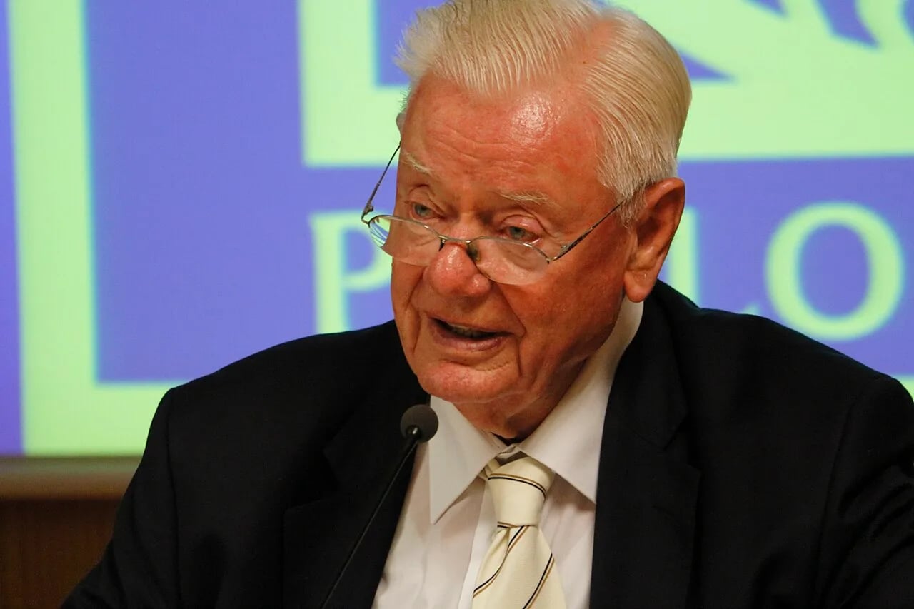 Porträt von Claus Roxin (1931–2025) – Gedenkseite