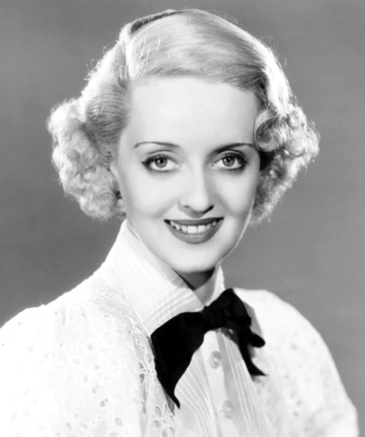 Portrait of Bette Davis (1908–1989) – memorial page