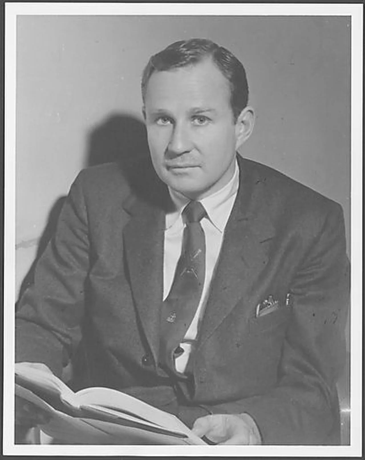 Porträt von Wilfrid Sellars (1912–1989) – Gedenkseite