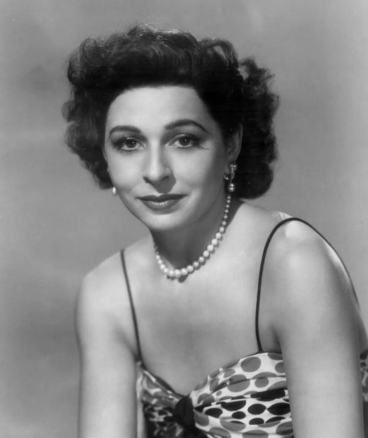 Portrait of Pamela Mason (1916–1996) – memorial page