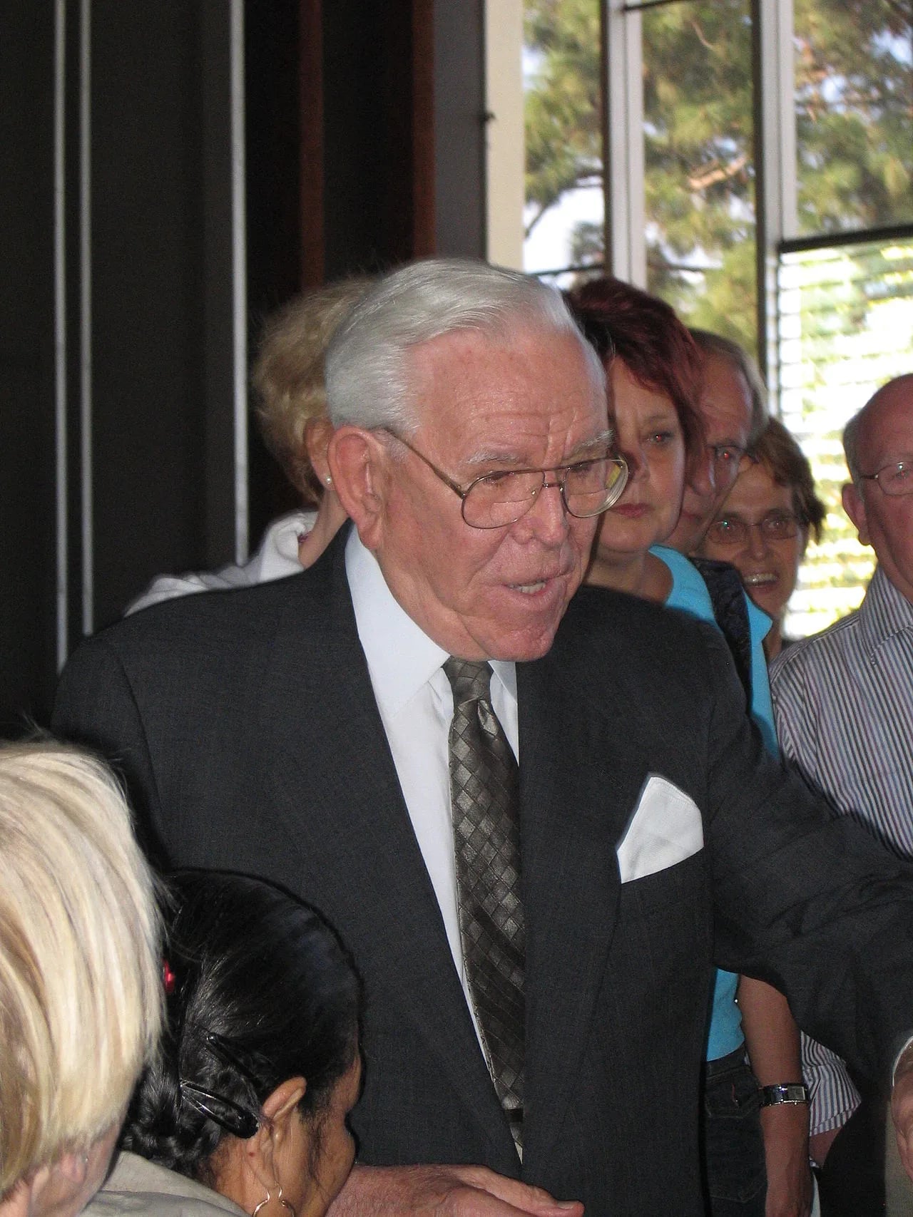 Portrait of Robert Schuller (1926–2015) – memorial page