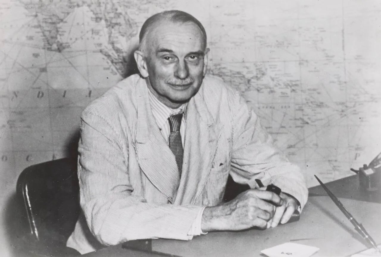 Portrait of Richard Chace Tolman (1881–1948) – memorial page