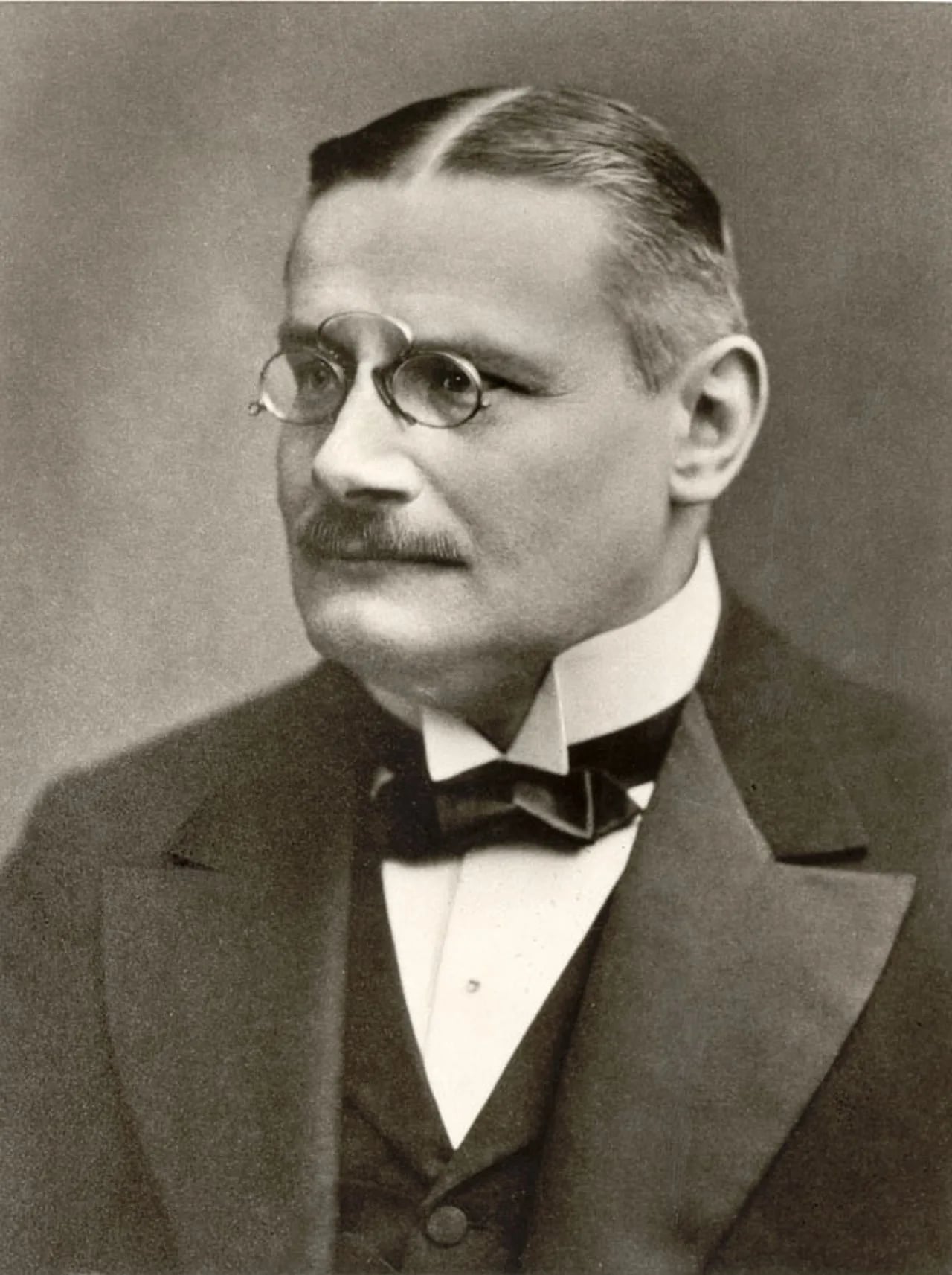 Portrait of Albert von Le Coq (1860–1930) – memorial page