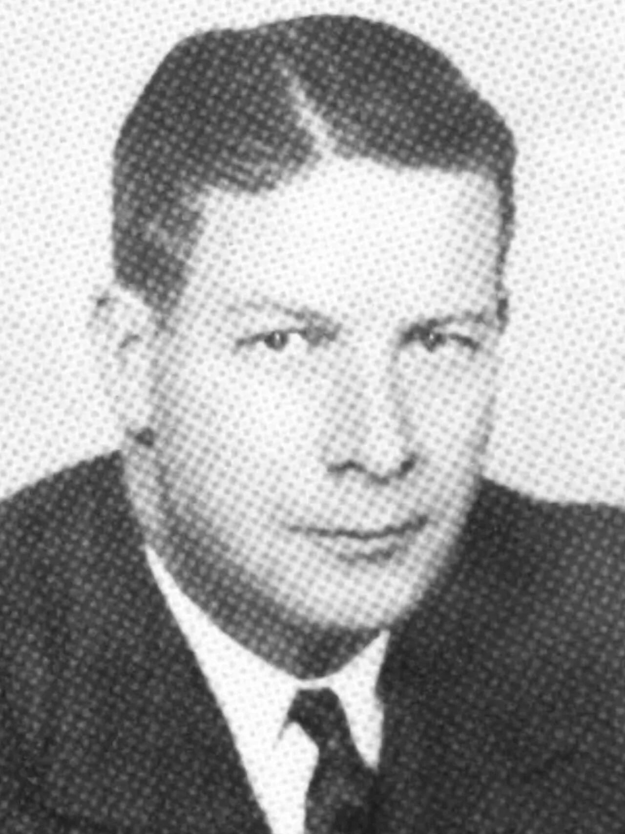 Portrait of Paul Peek (1904–1987) – memorial page