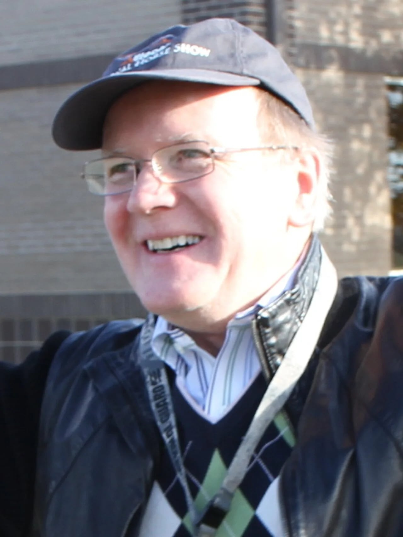 Porträt von Pearse Lyons (1944–2018) – Gedenkseite