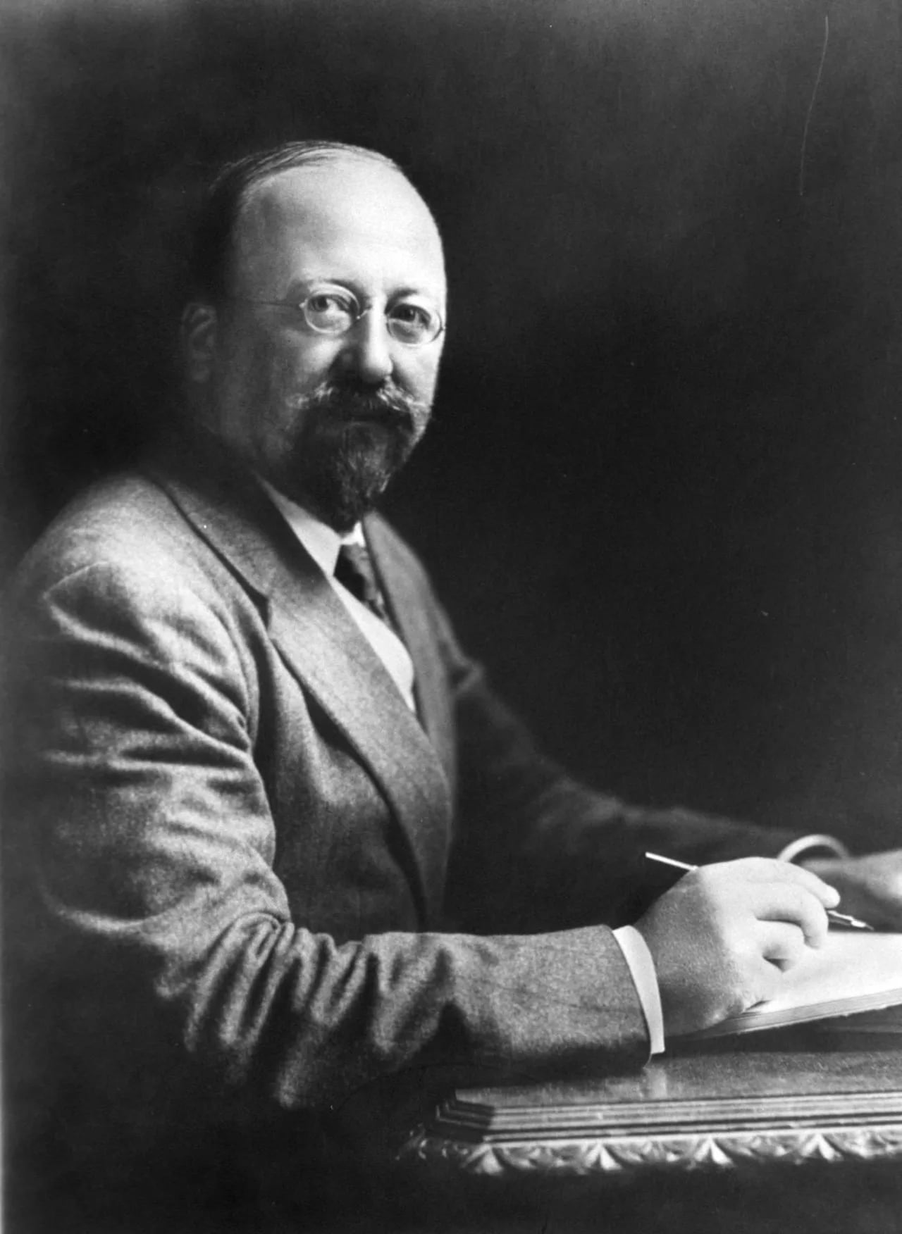 Porträt von Henry Head (1861–1940) – Gedenkseite
