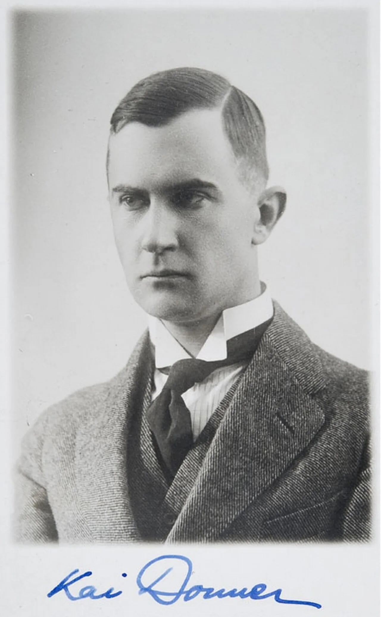 Portrait of Kai Donner (1888–1935) – memorial page