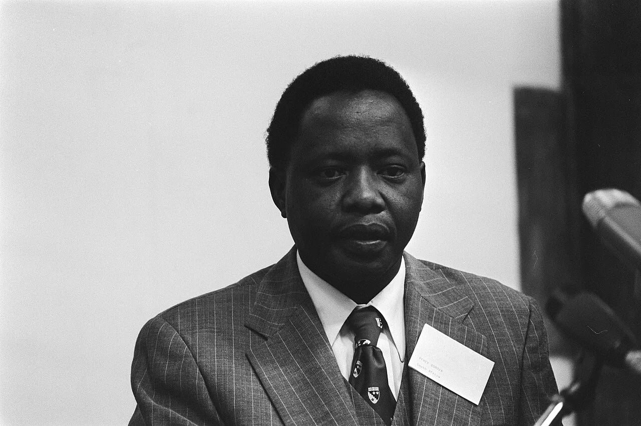 Portrait of Percy Qoboza (1938–1988) – memorial page