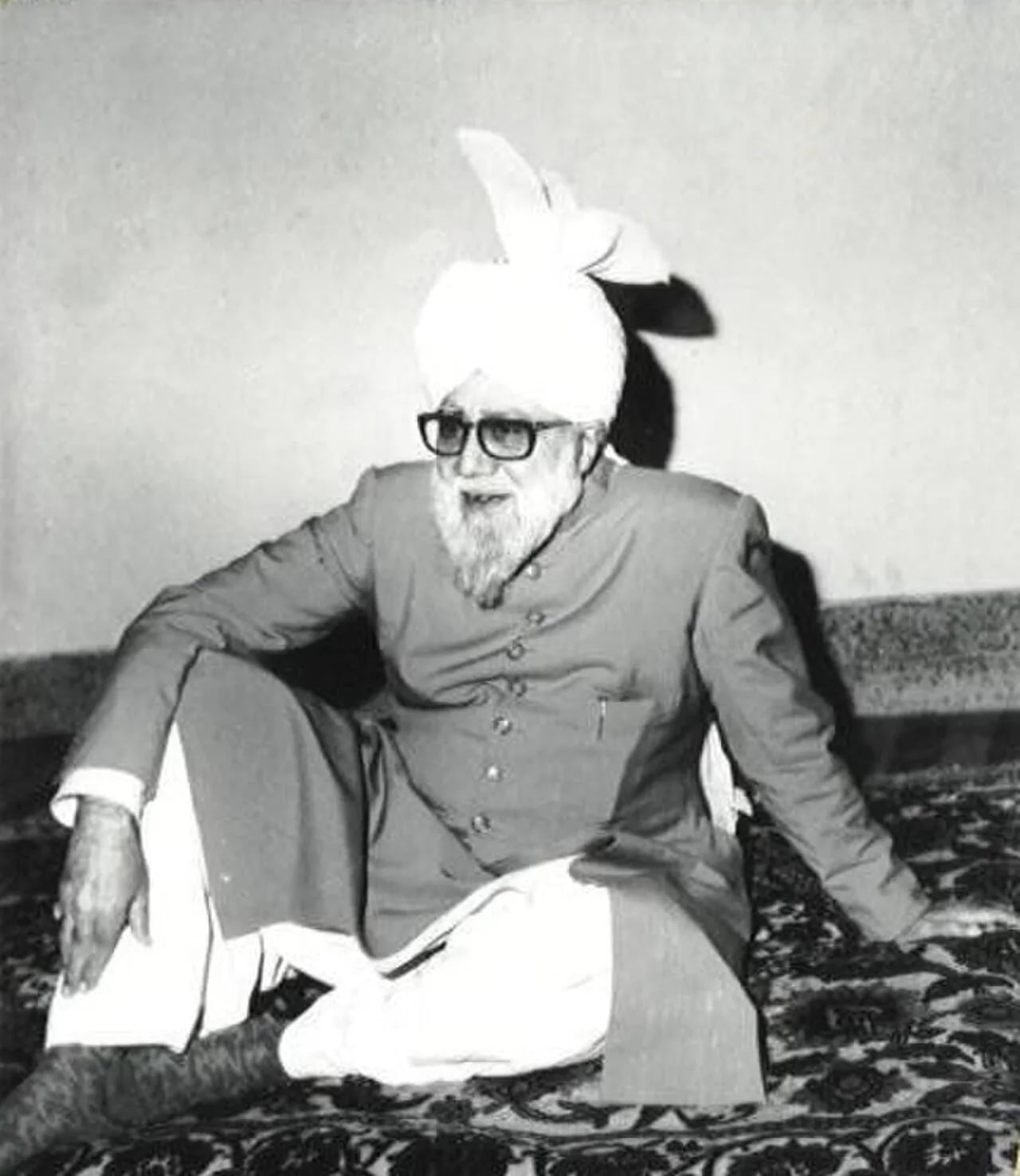 Porträt von Mirza Nasir Ahmad (1909–1982) – Gedenkseite