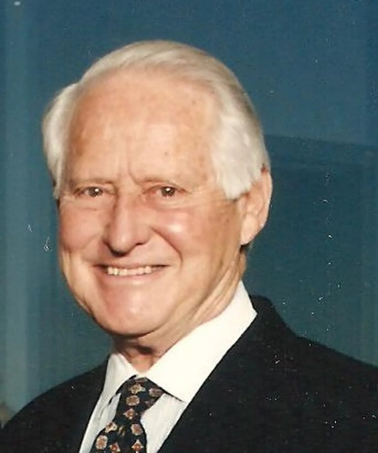 Portrait of Perry O. Hooper Sr. (1925–2016) – memorial page
