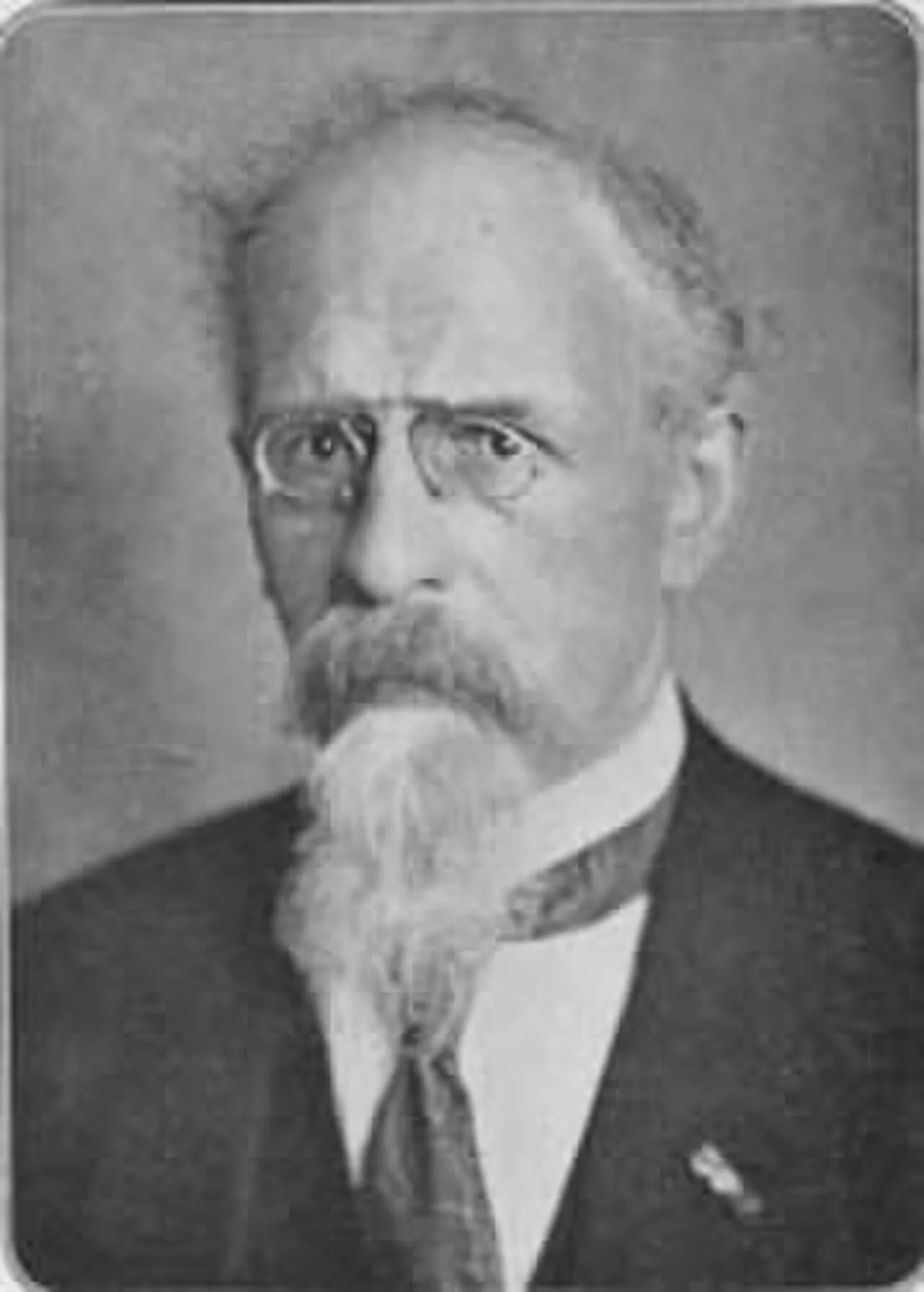 Portrait of Anton H. Tierie (1870–1938) – memorial page