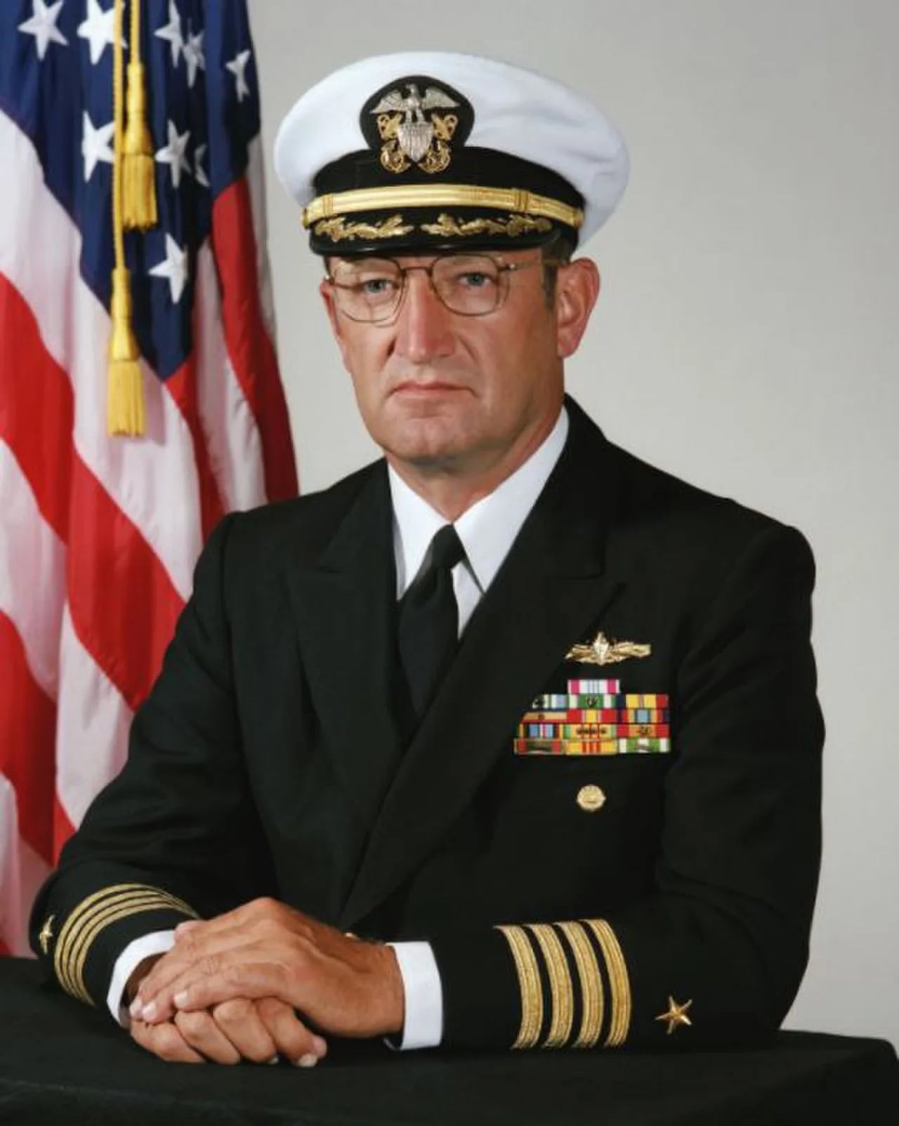 Portrait of Peter Huchthausen (1939–2008) – memorial page