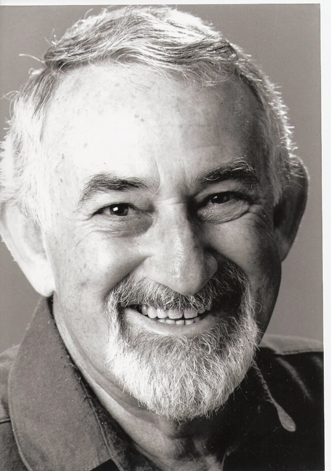 Porträt von Avner Hizkiyahu (1926–1994) – Gedenkseite