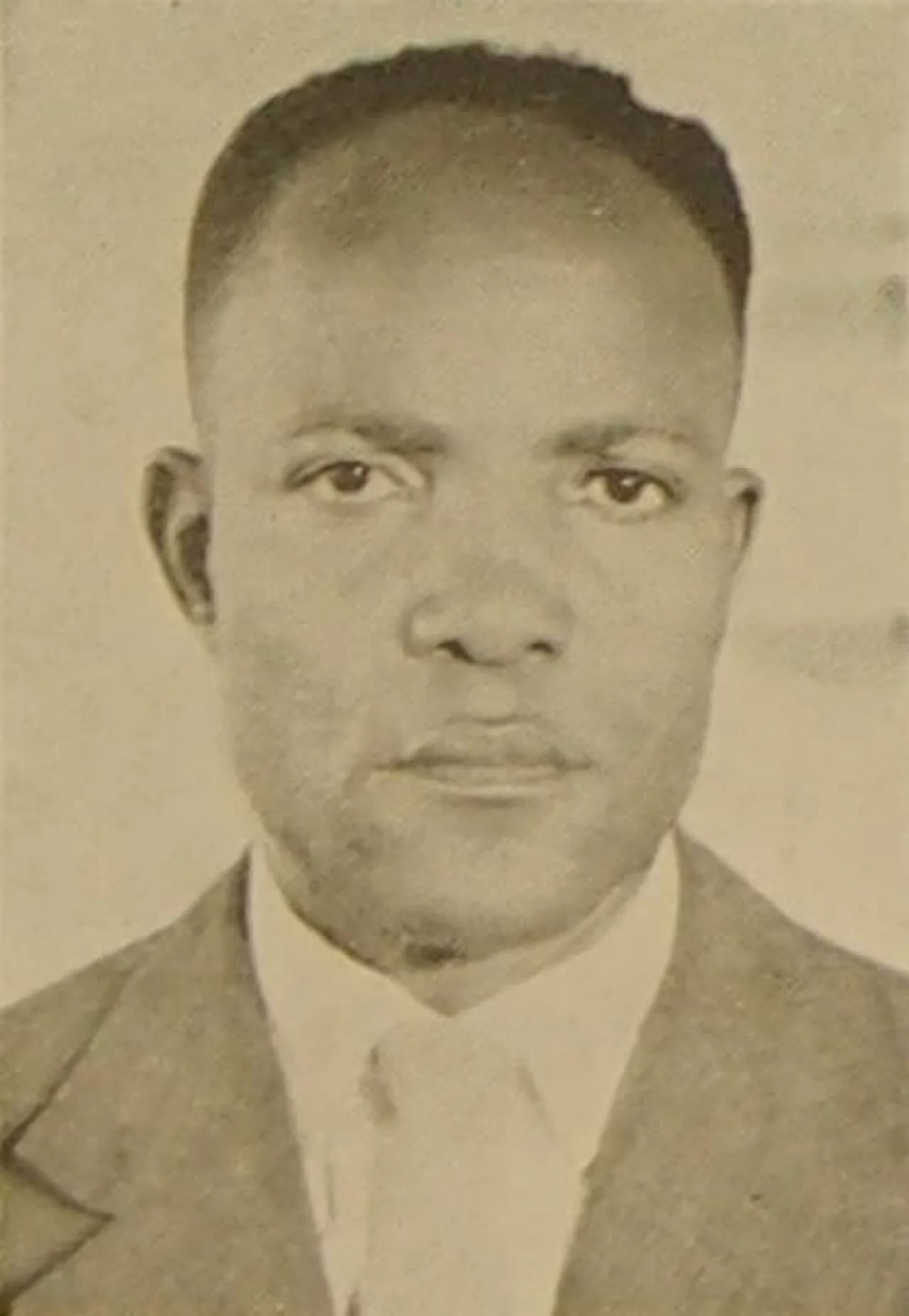 Porträt von Pierre Goura (1912–1996) – Gedenkseite