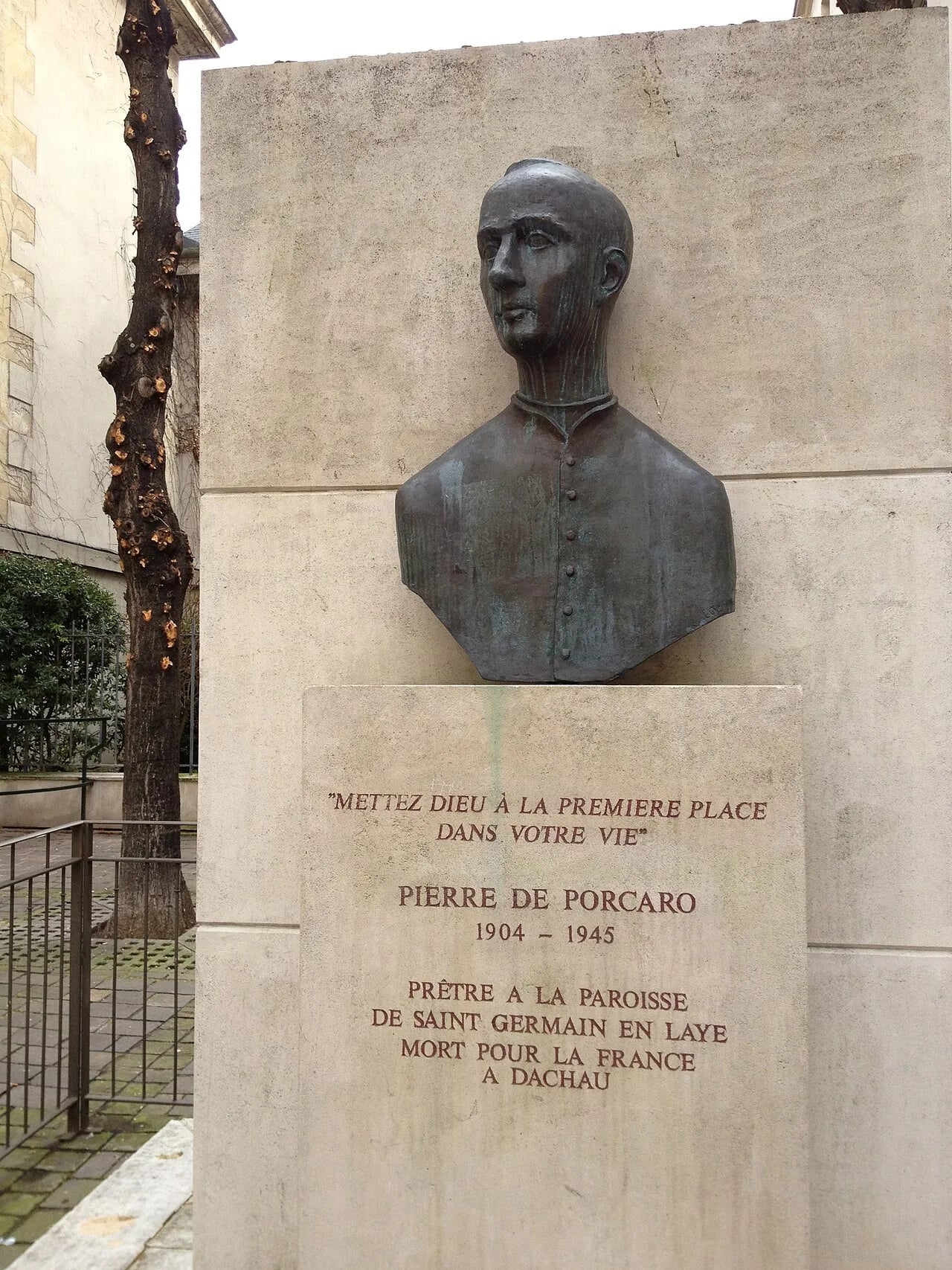 Portrait of Pierre de Porcaro (1904–1945) – memorial page