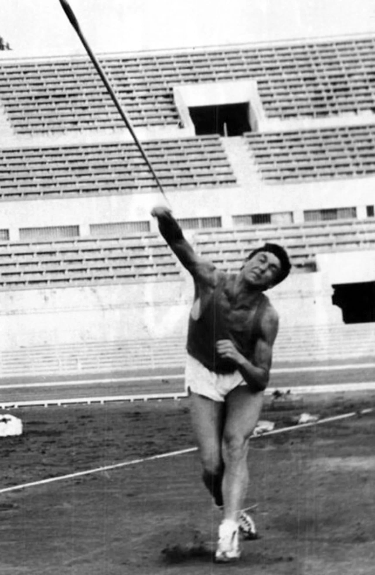 Porträt von Carlo Lievore (1937–2002) – Gedenkseite