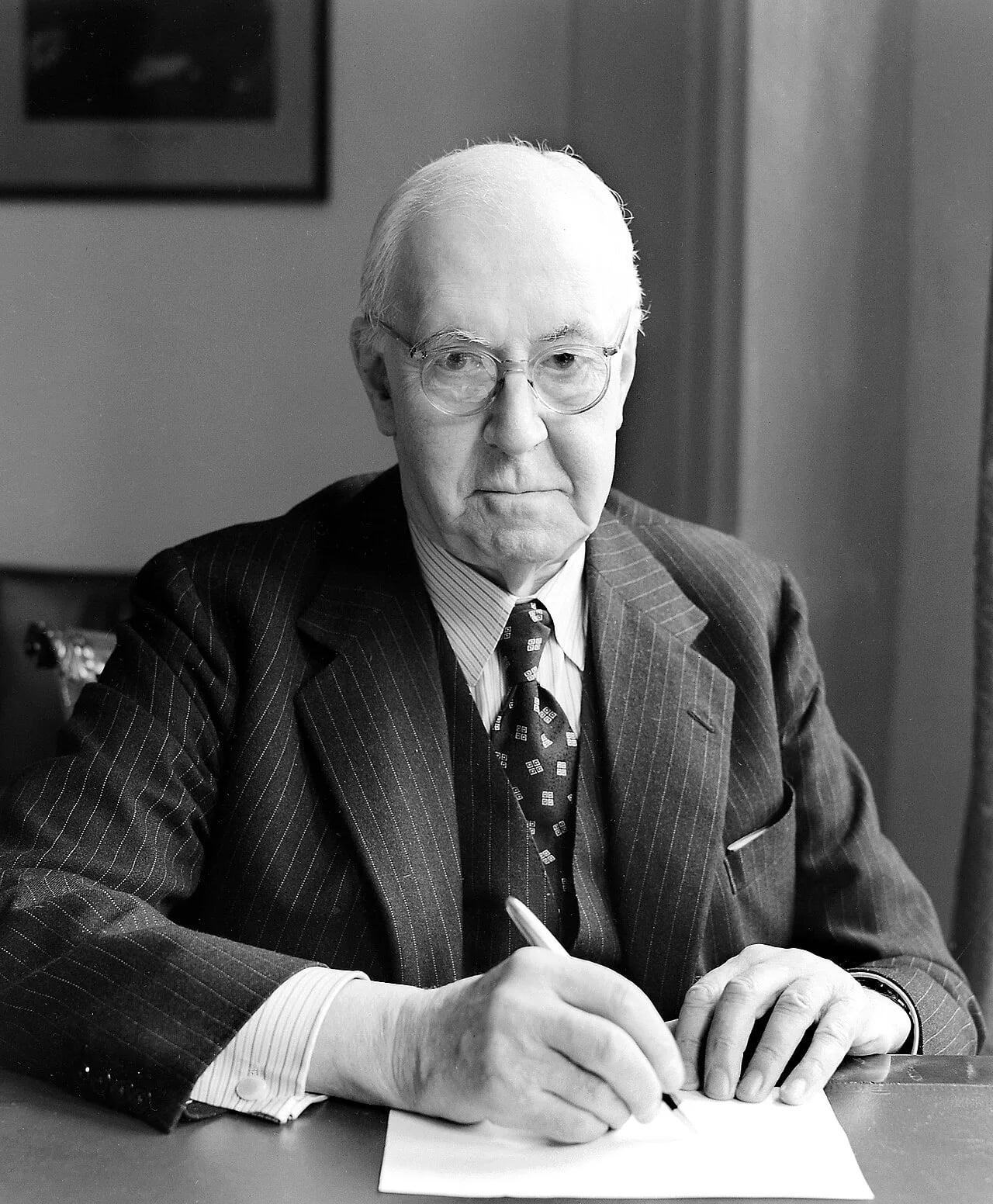 Portrait of Henry Hallett Dale (1875–1968) – memorial page