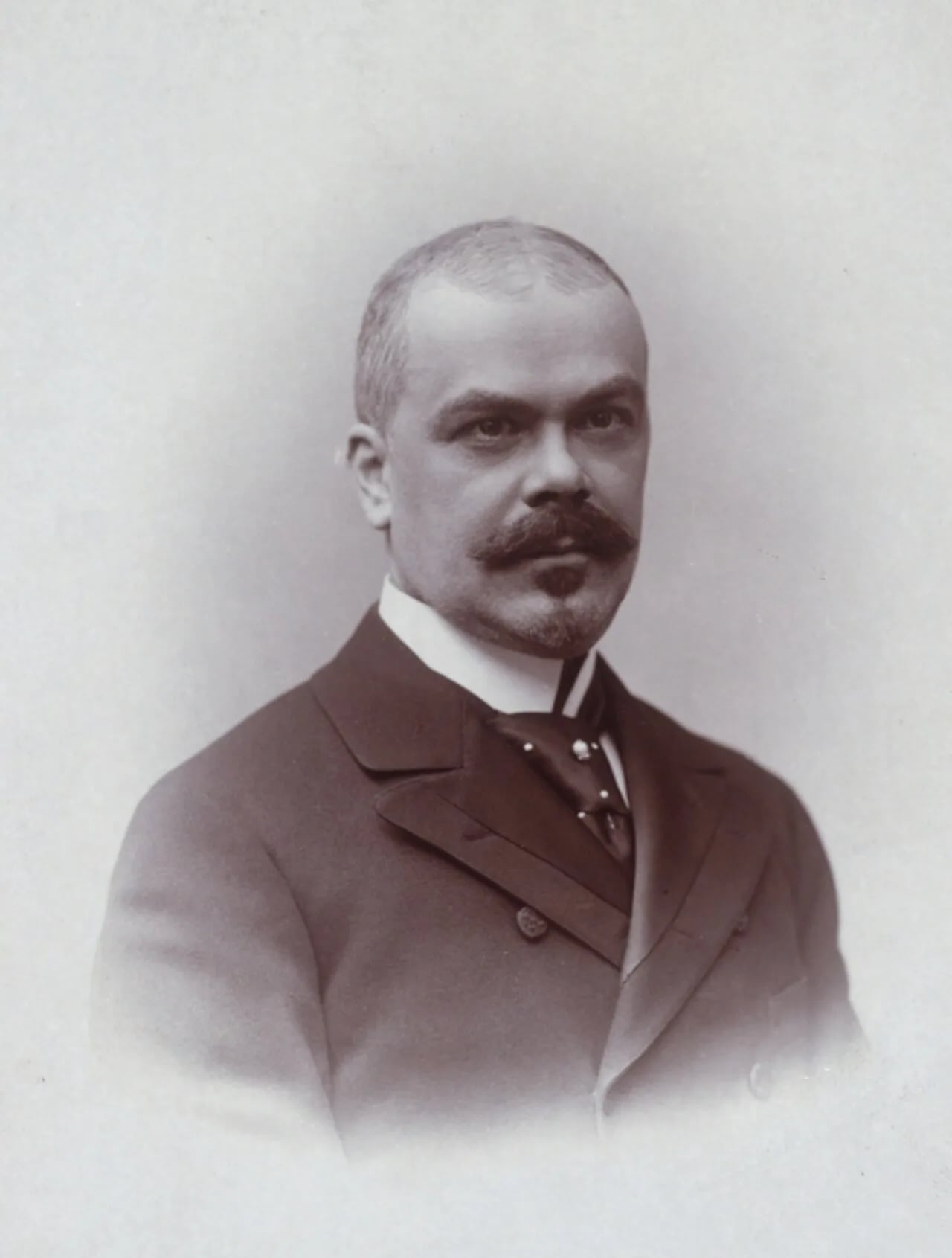 Portrait of Ernest von Koerber (1850–1919) – memorial page