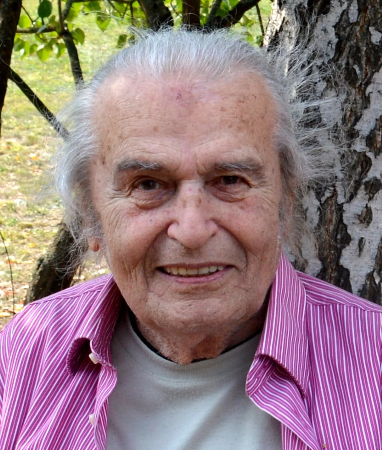Porträt von Tadeusz Pluciński (1926–2019) – Gedenkseite