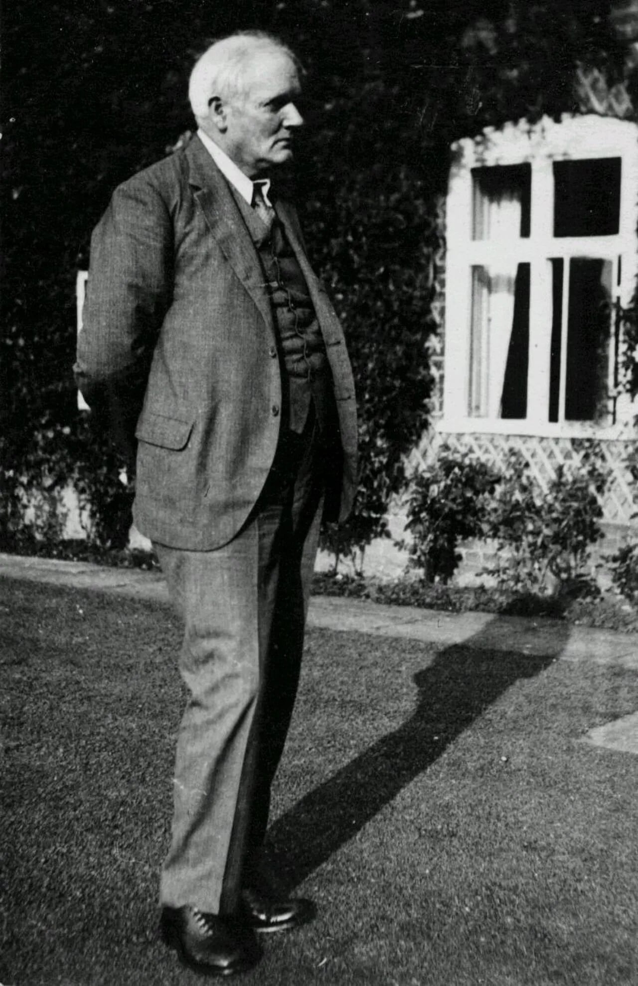 Portrait of Donald Francis Tovey (1875–1940) – memorial page
