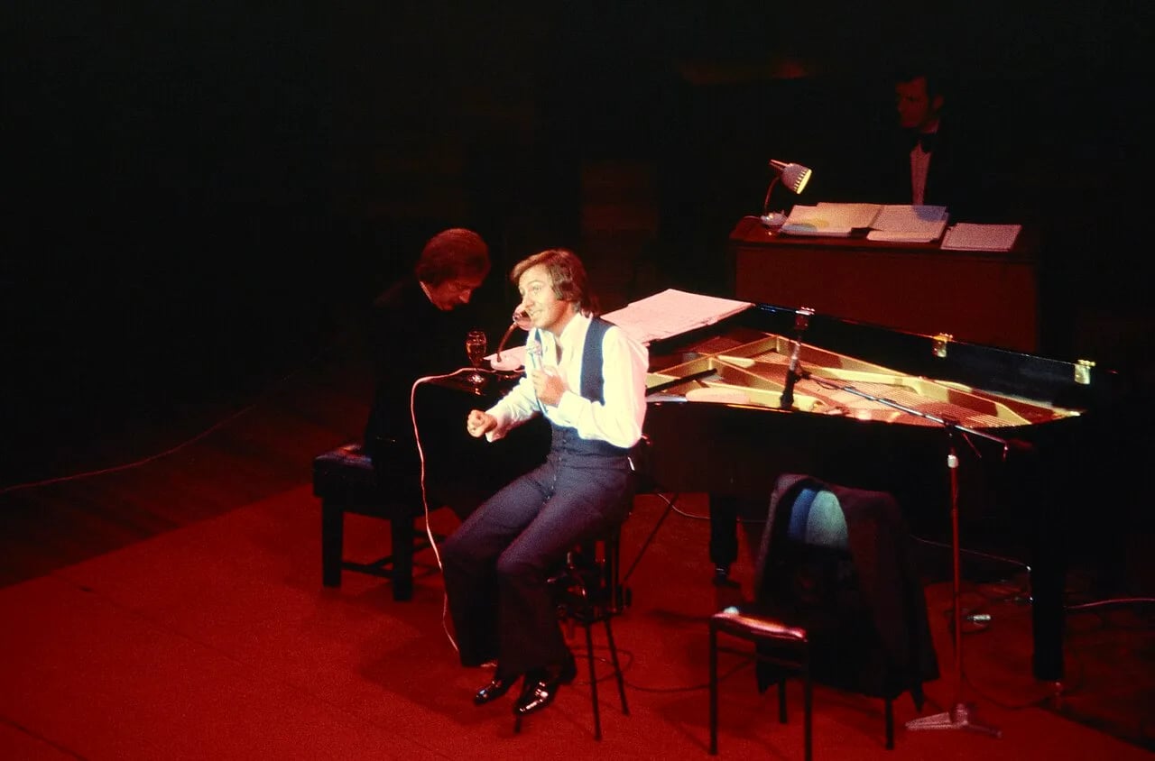 Porträt von Des O’Connor (1932–2020) – Gedenkseite