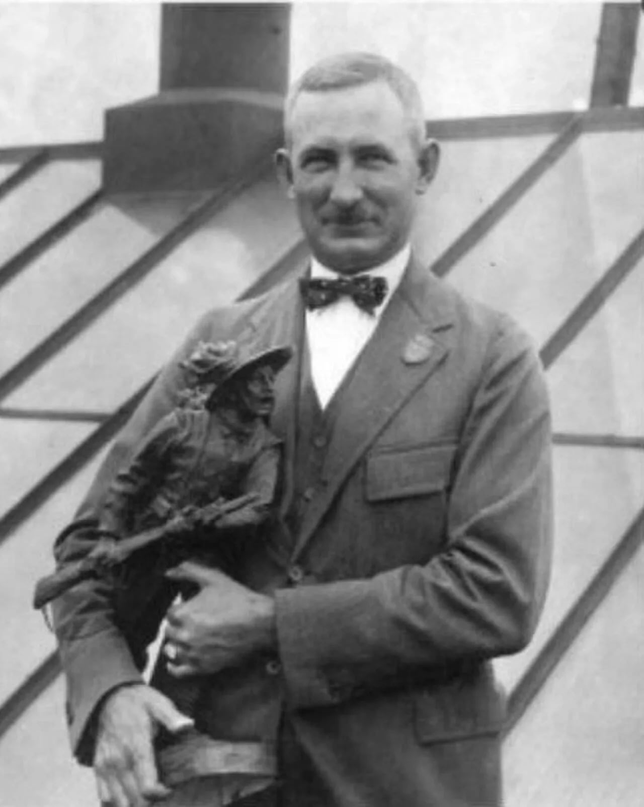 Porträt von Carl Osburn (1884–1966) – Gedenkseite