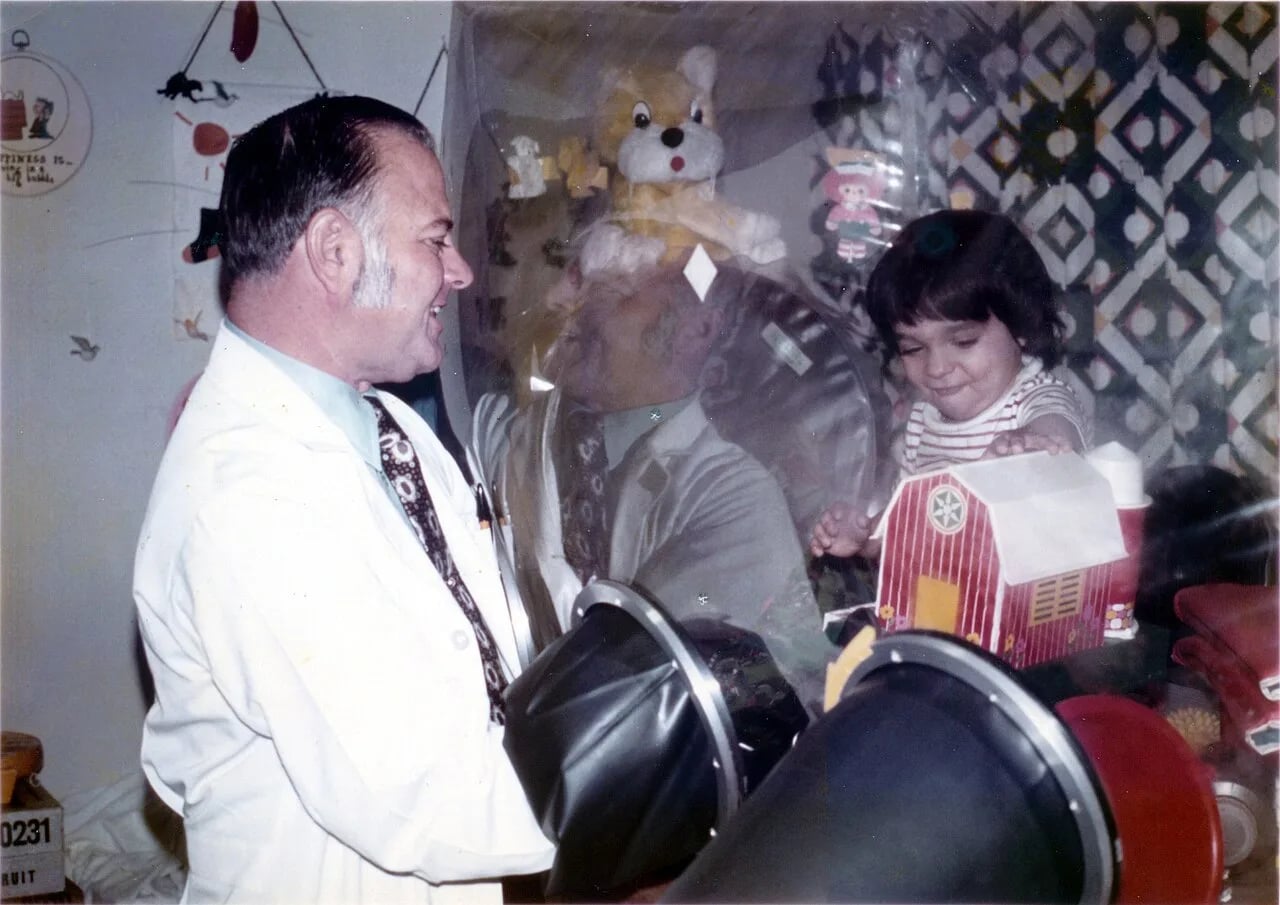 Portrait of David Vetter (1971–1984) – memorial page