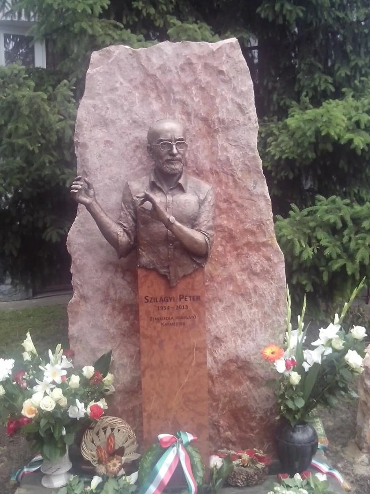 Porträt von Péter Szilágyi (1954–2013) – Gedenkseite