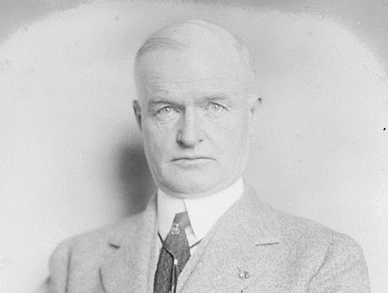 Portrait of R. Clint Cole (1870–1957) – memorial page