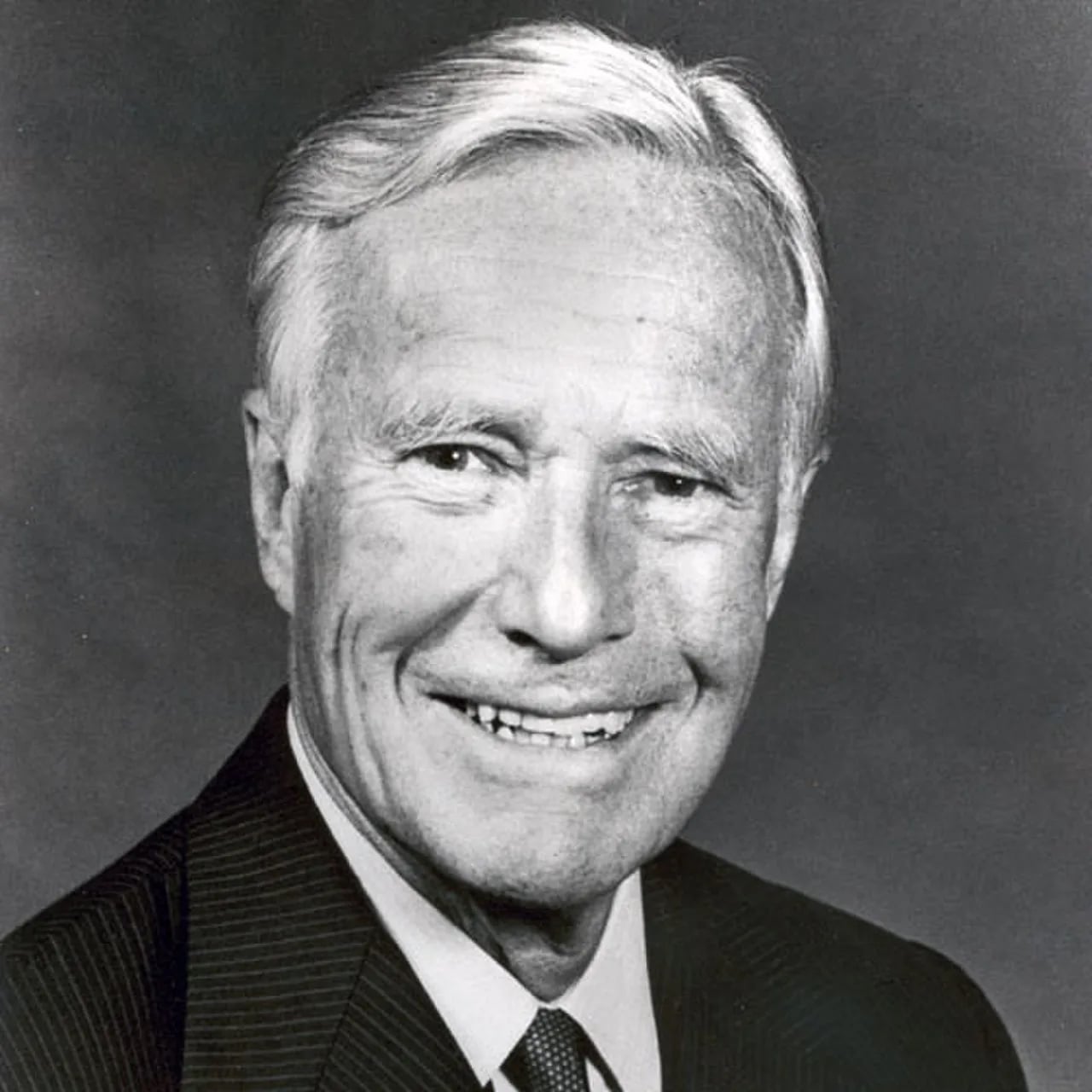 Porträt von Robert Douglas Stuart junior (1916–2014) – Gedenkseite