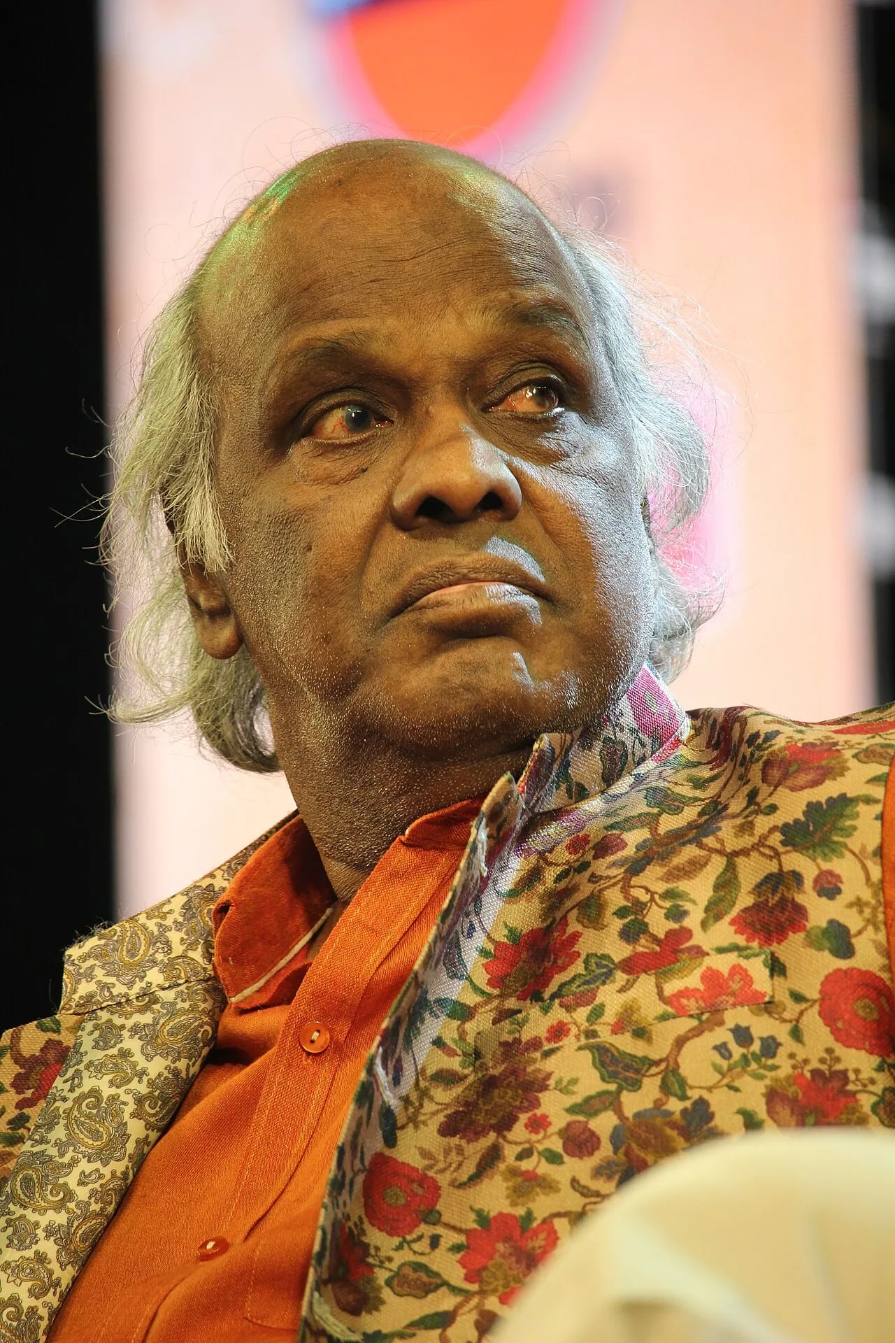 Porträt von Rahat Indori (1950–2020) – Gedenkseite