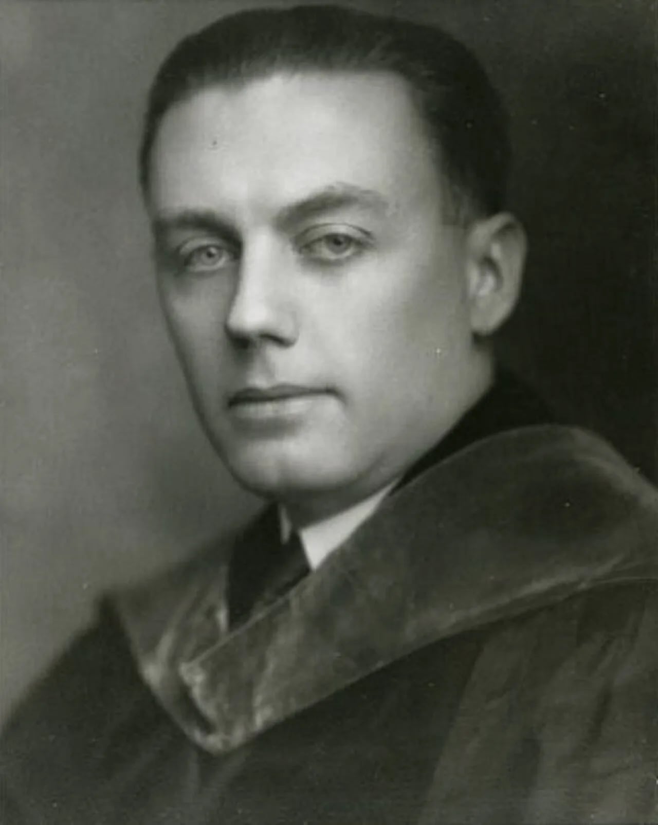Porträt von Ralph Cooper Hutchison (1898–1966) – Gedenkseite