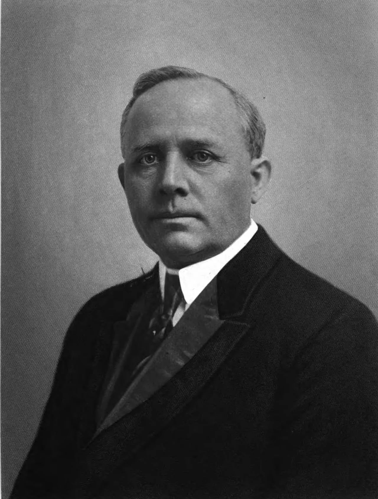 Porträt von Ralph E. Campbell (1867–1921) – Gedenkseite