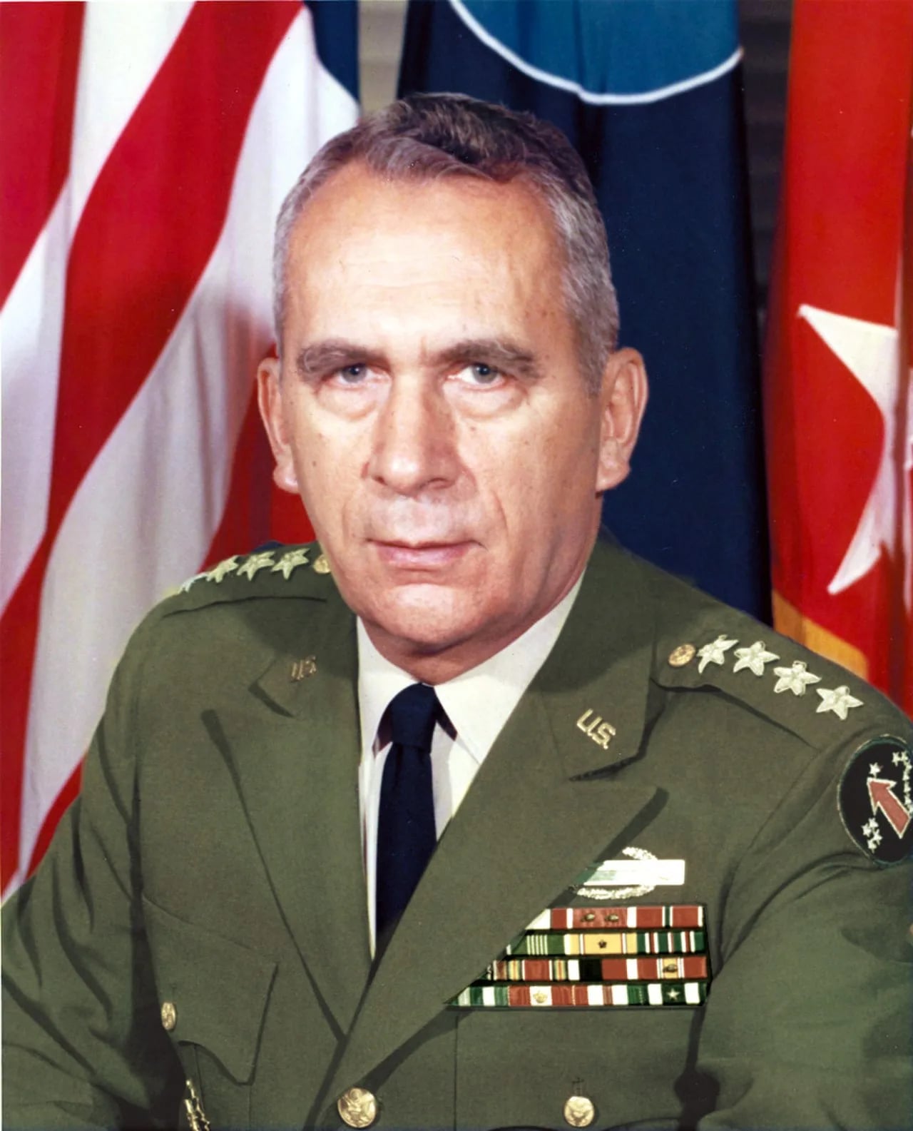 Porträt von Ralph E. Haines junior (1913–2011) – Gedenkseite