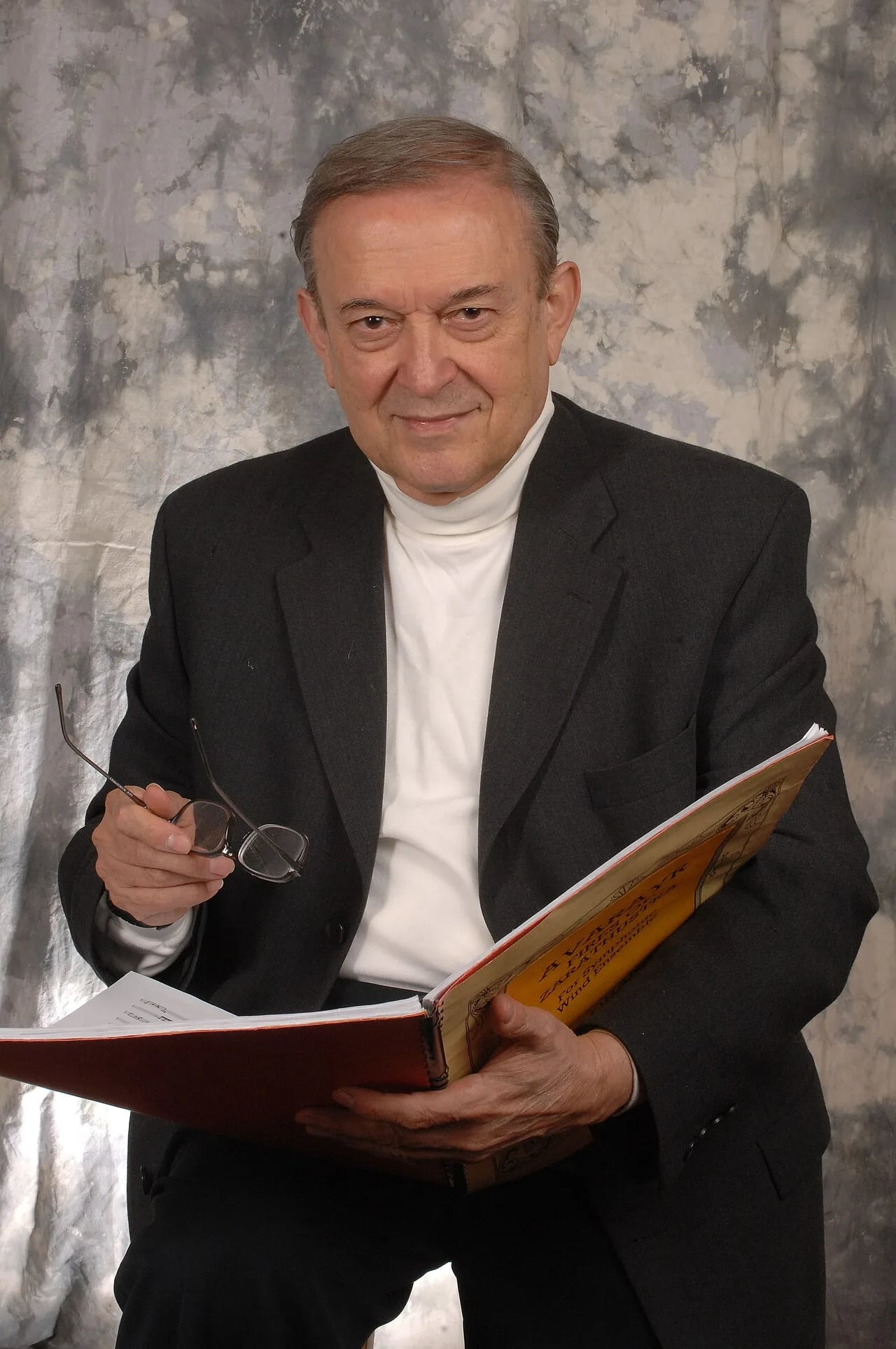 Porträt von Loris Chobanian (1933–2023) – Gedenkseite